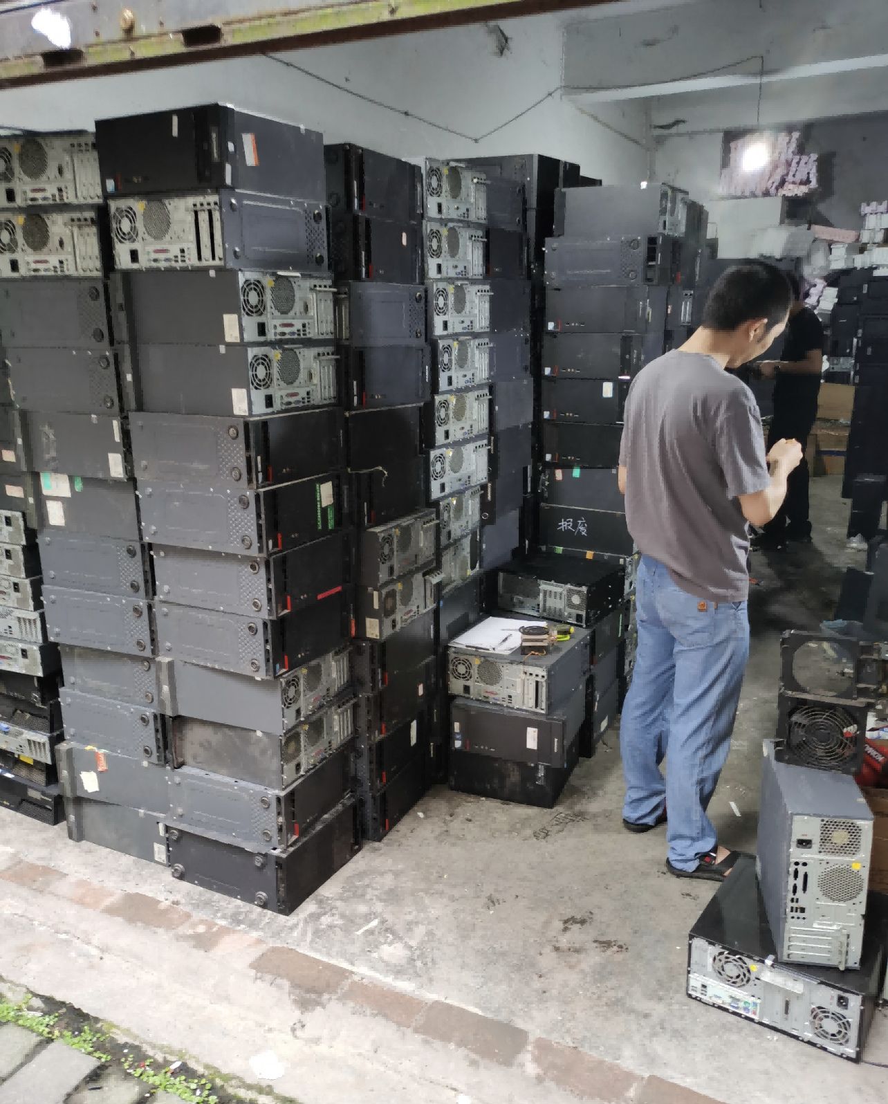 東莞附近上門回收電腦，二手公司九福強(qiáng)(圖1)