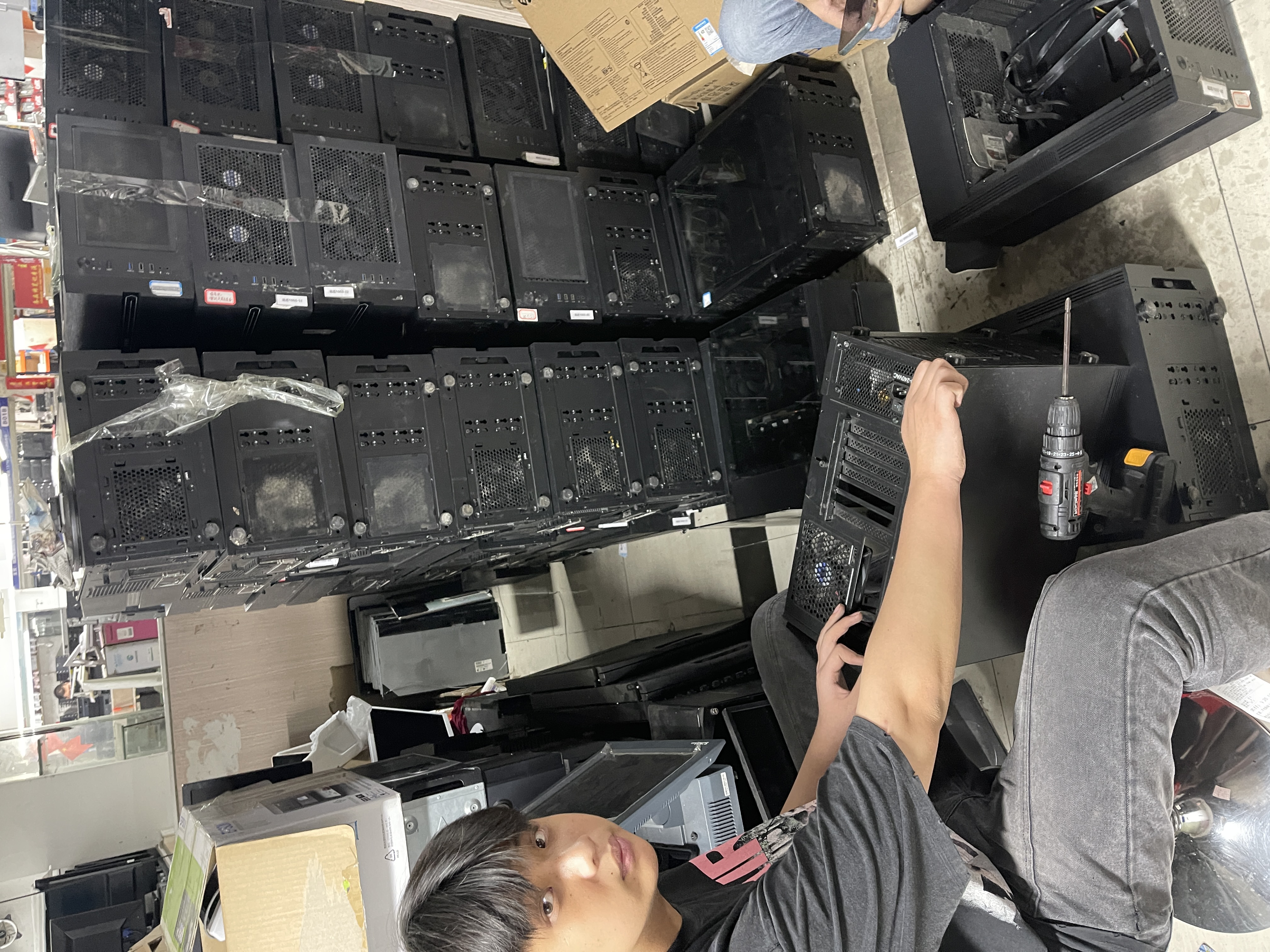 深圳筆記本電腦回收:專業(yè)服務與客戶信賴(圖1) 深圳筆記本電腦回收:專業(yè)服務與客戶信賴(圖1)