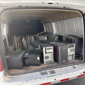 深圳上門回收公司電腦，多臺(tái)臺(tái)式機(jī)也照單全收